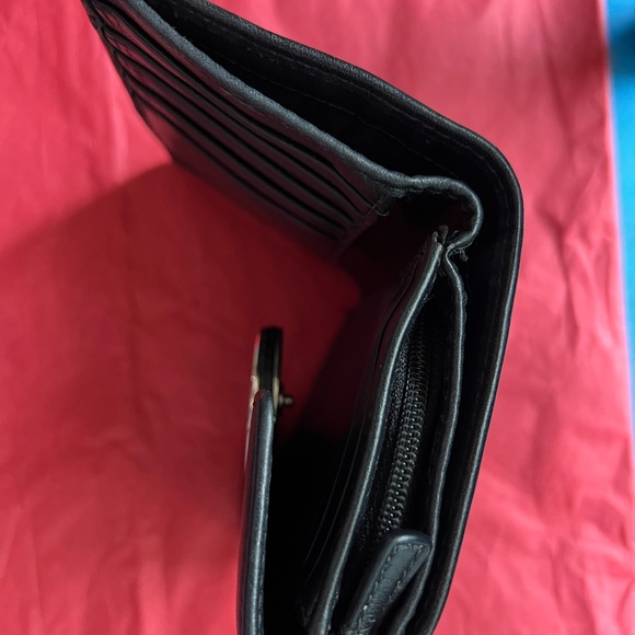 Coach Wallet - Picture 4 of 7